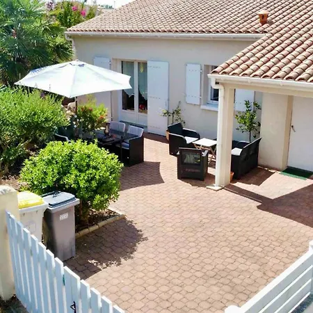 Dom wakacyjny Le Rendez Vous Des