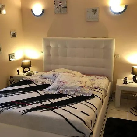 Le Rendez Vous Des *