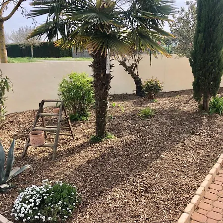 Le Rendez Vous Des *