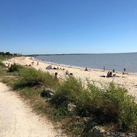 Le Rendez Vous Des *